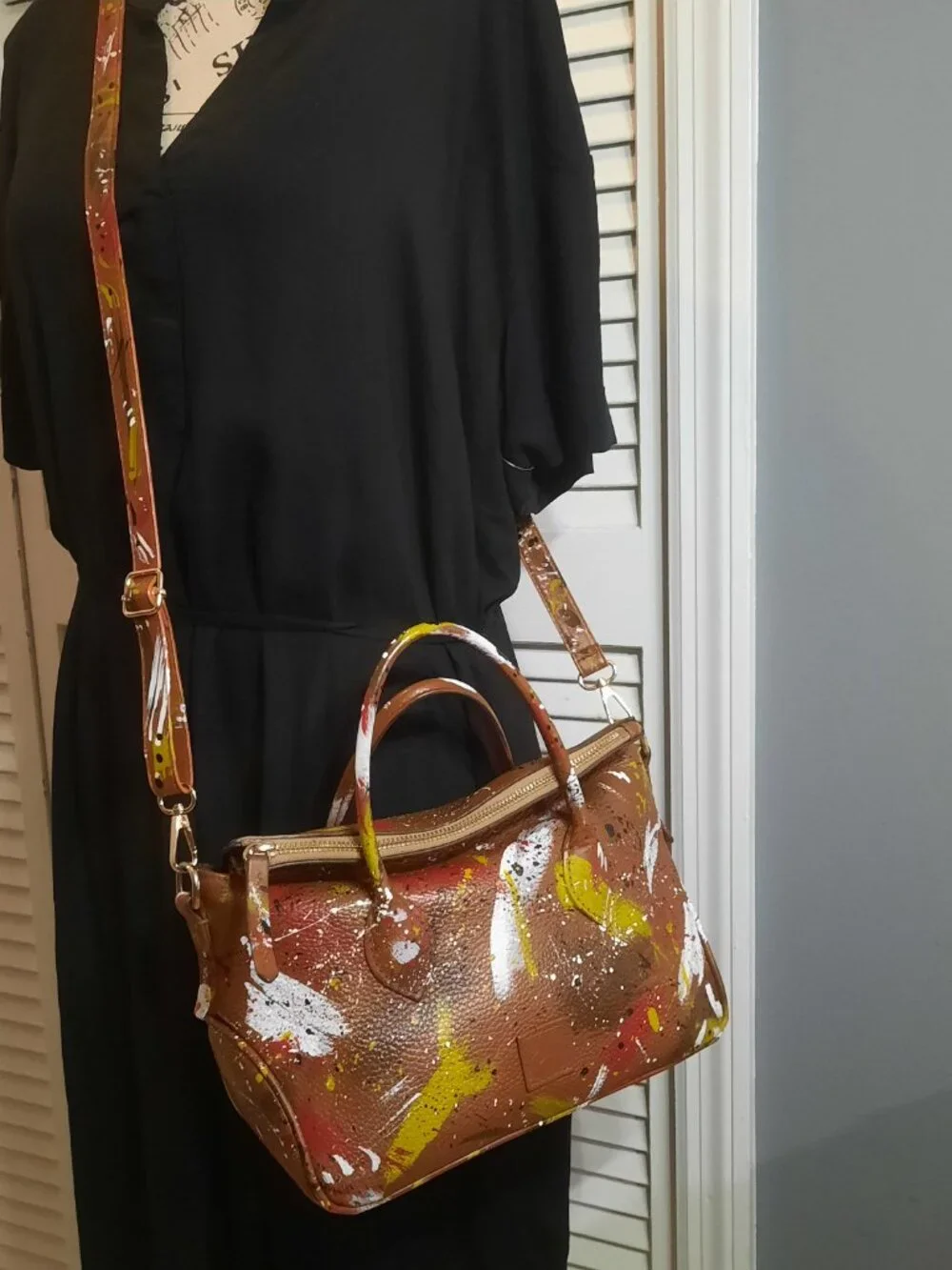 Dooney & Bourke Dipinta Inspired Hand Painted Satchel Cross Listed. - Picture 4 of 16